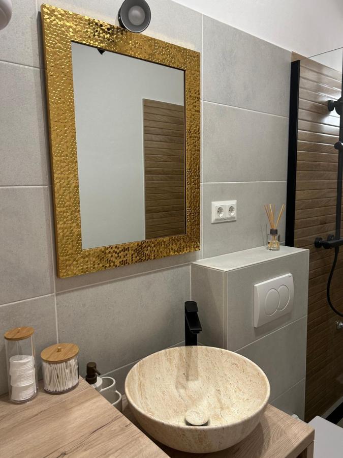 Apartamento Zio Nino Sutomiscica Exterior foto
